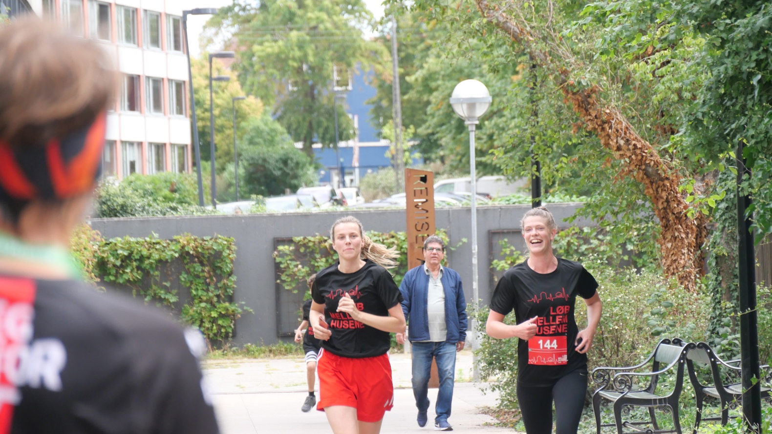 Løb Mellem Husene Foto 169